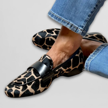 Sofia™ | Mocassins met dierenprint